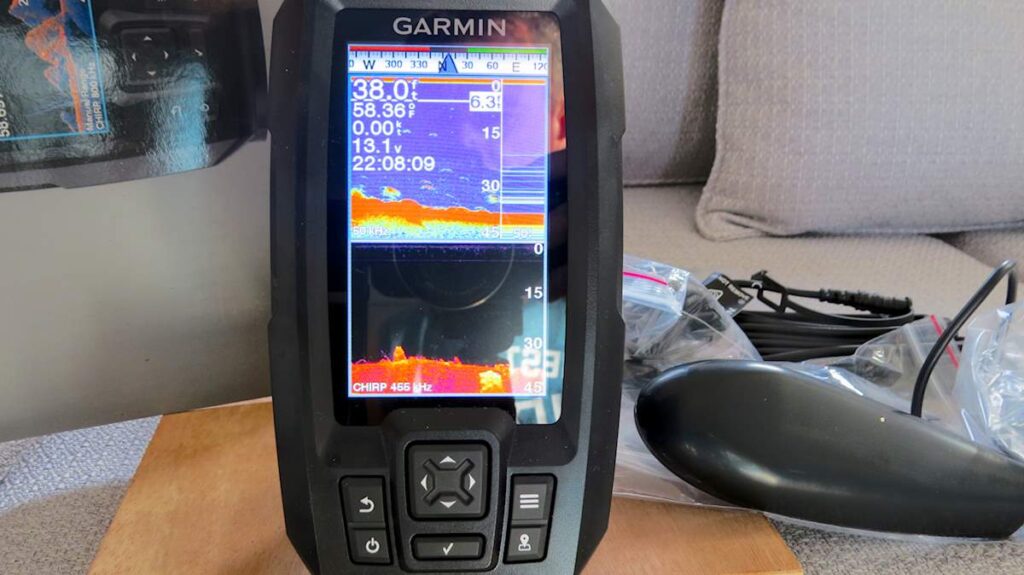 Garmin Striker Vivid 4